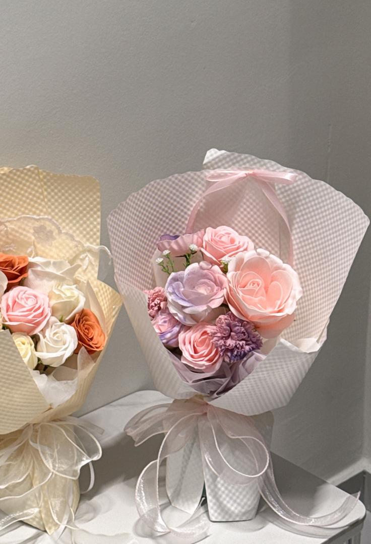 L'Amour Fleuri Instagram post 6